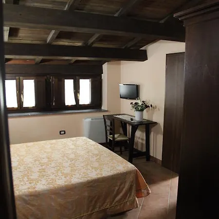 فندق مبيت وإفطار L'antica Dimora *